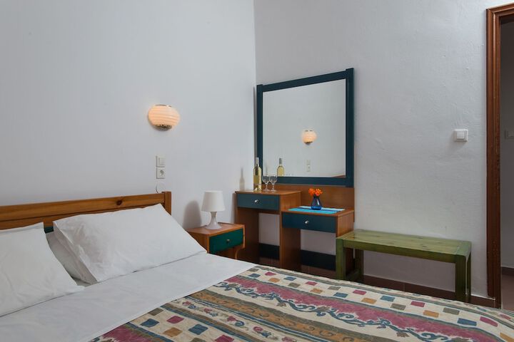 Room 15 of 40