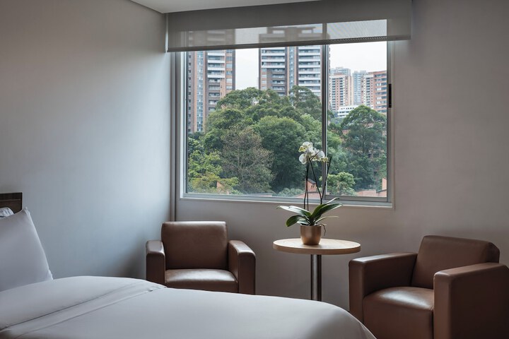 Room 19 of 75