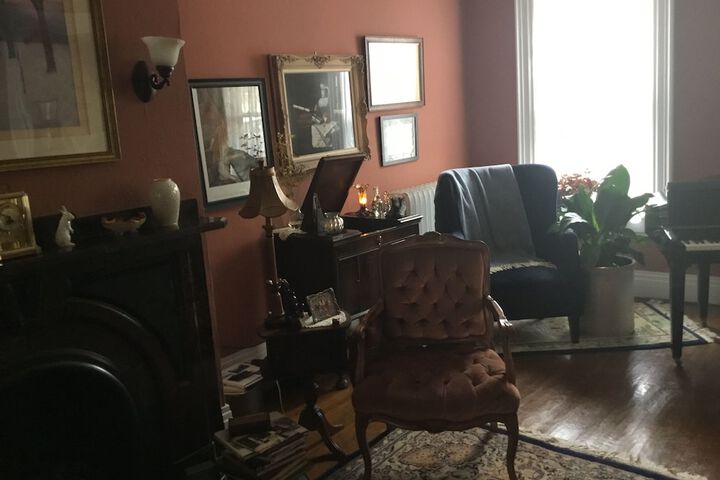 Room 27 of 47