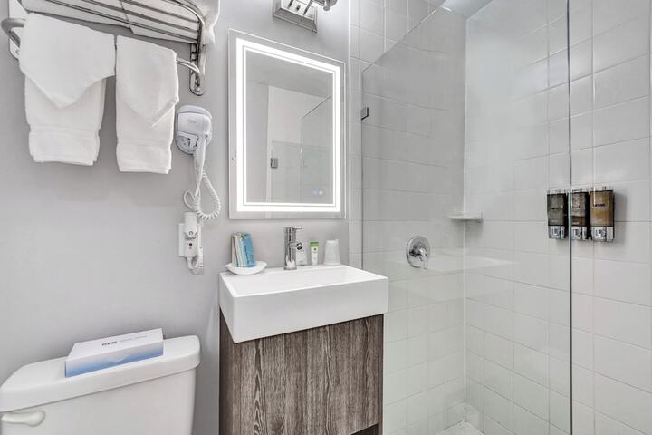 Bathroom amenities