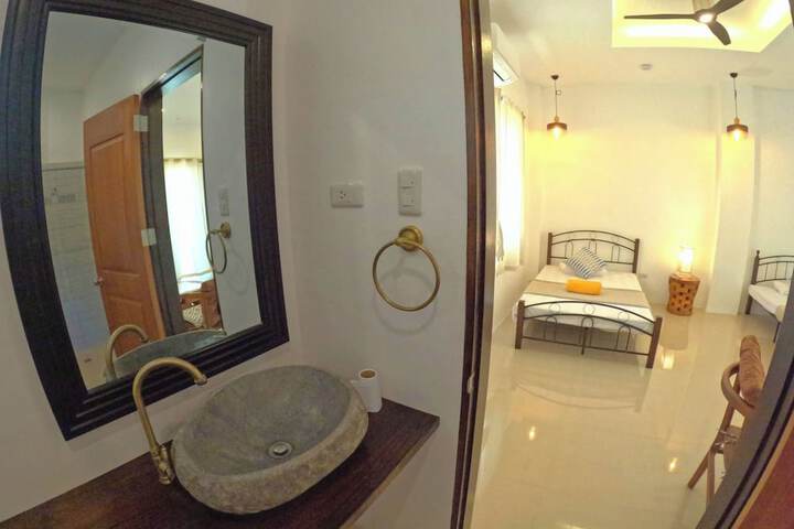 Room 52 of 74
