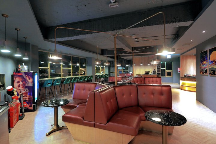 Modern Inn