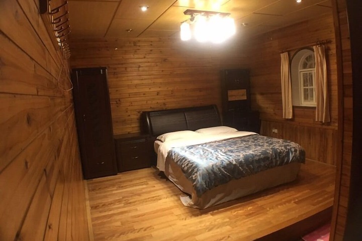 Room 14 of 85