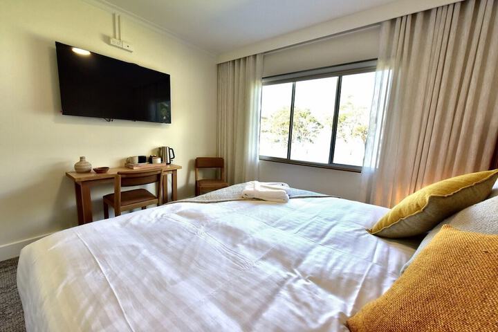 Room 7 of 48