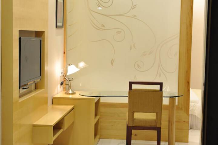 Room 3 of 31
