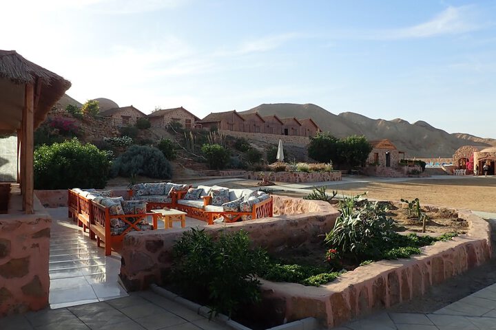 Hotel Exterior 34 of 43