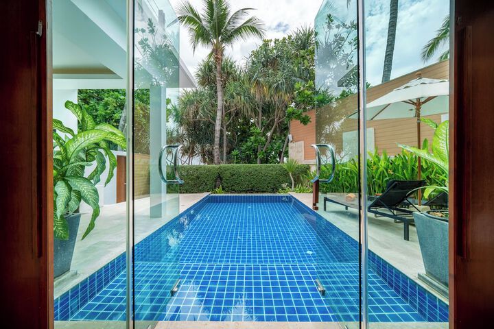 Pool 106 of 188
