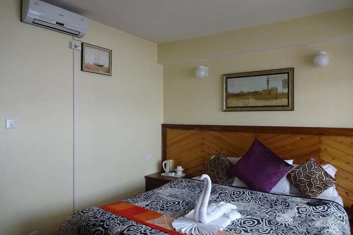 Room 30 of 70