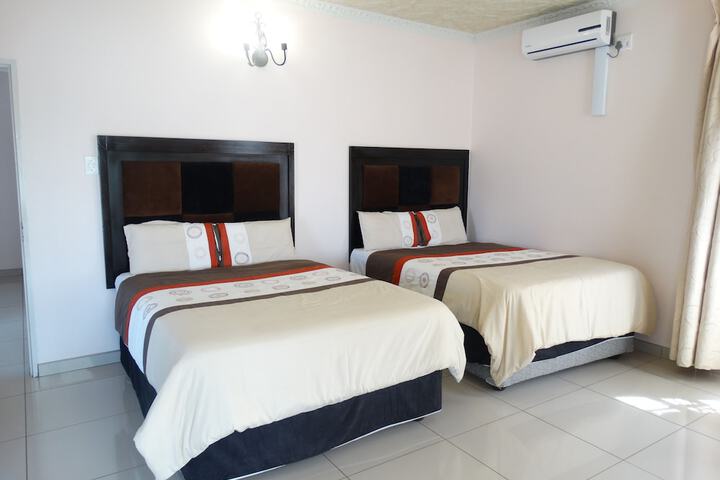 Room 5 of 42