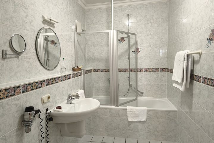Room 34 of 55