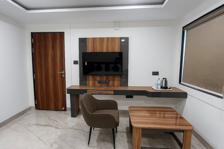 Room 40 of 92
