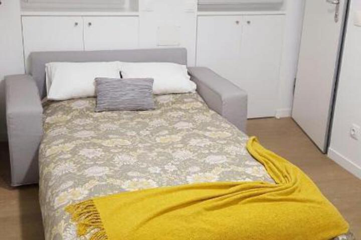 Room 5 of 13
