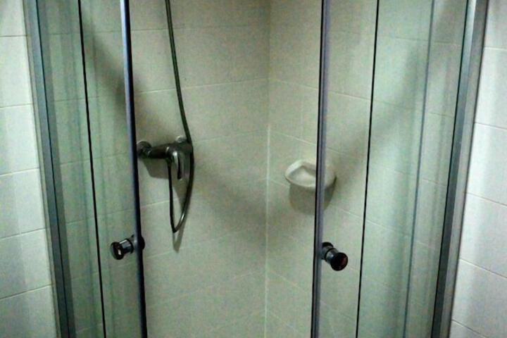 Room 44 of 71