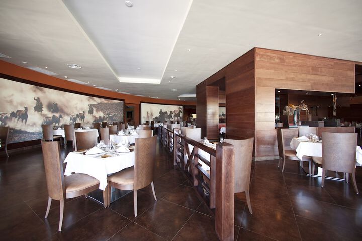 Dining 117 of 161