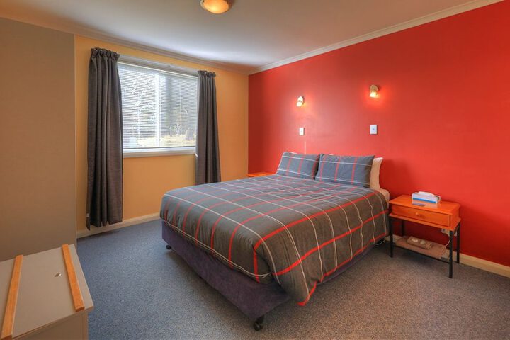 Room 30 of 195