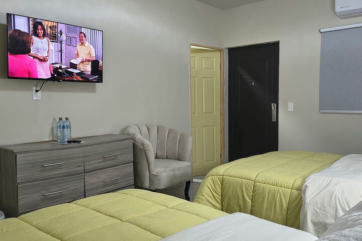 Room 15 of 28