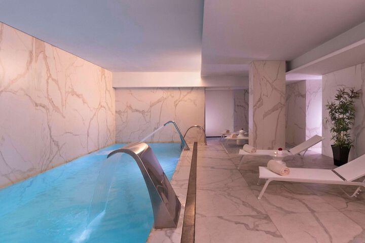Pool 44 of 64