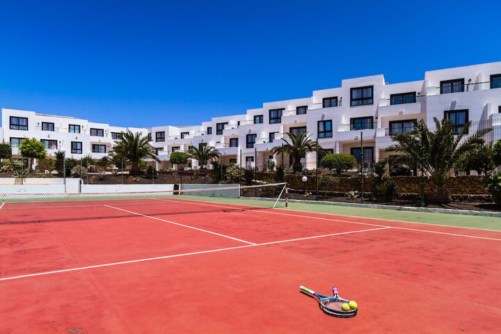 Tennis court