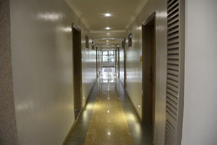 Ballroom/Hall 32 of 50