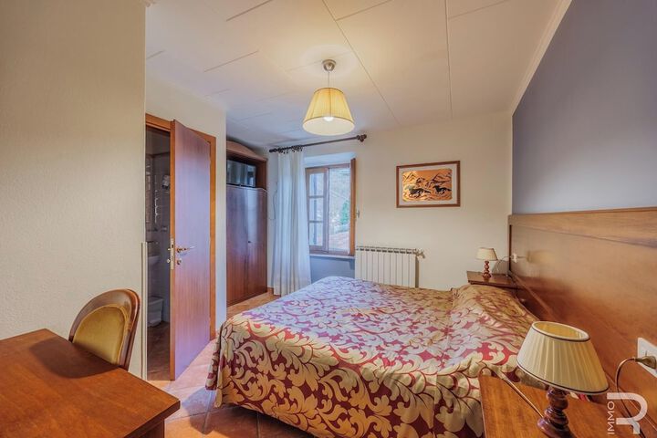 Room 39 of 148