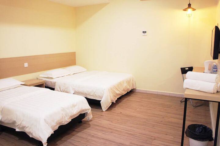 Room 5 of 24