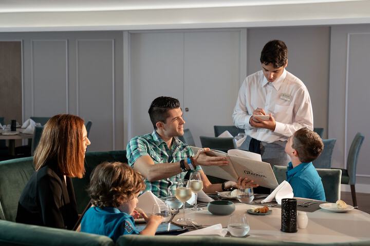 Dining 95 of 126