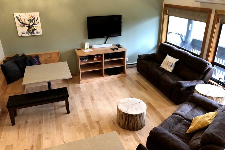 Room 63 of 102