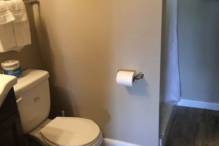 Room 5 of 35