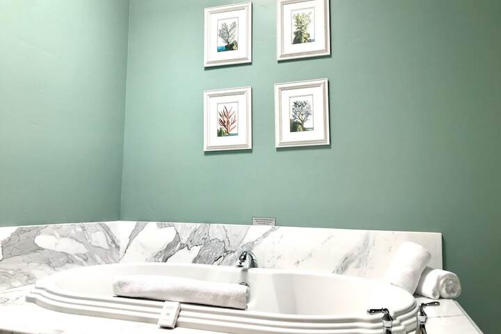 Jetted tub