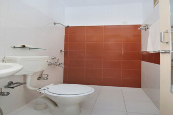 Room 2 of 21