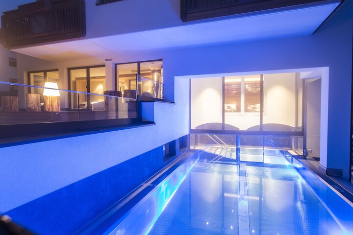 Pool 21 of 63