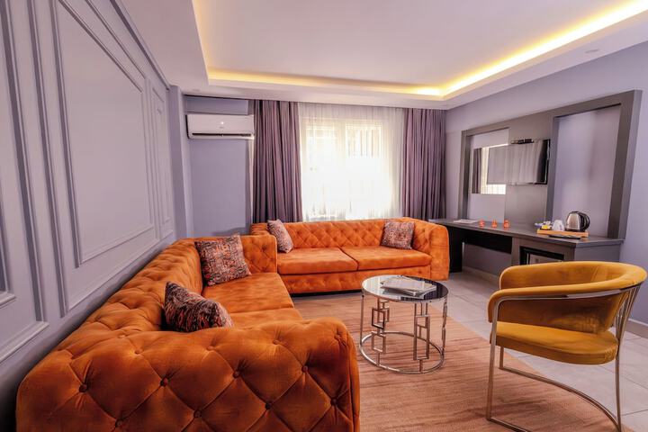 Room 13 of 49