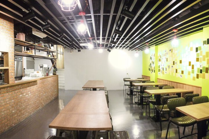 Dining 73 of 92