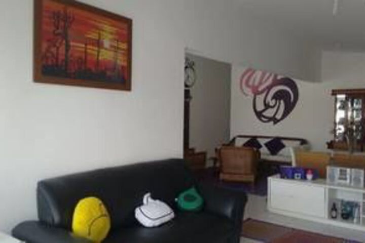 Room 33 of 40