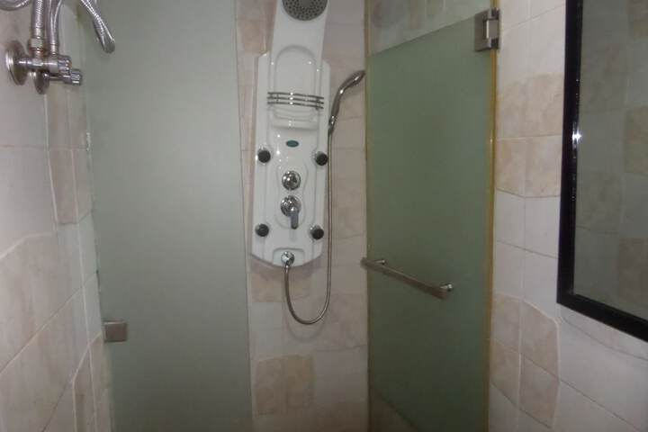Room 12 of 20
