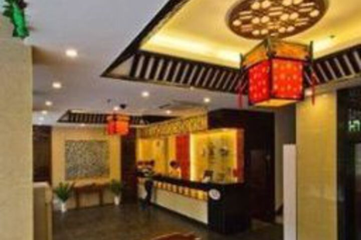 Super 8 Jinzhou He Ping Lu