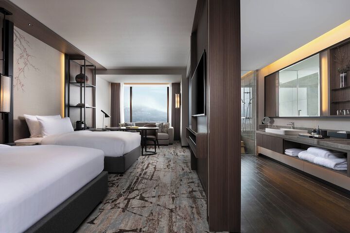 Room 20 of 47