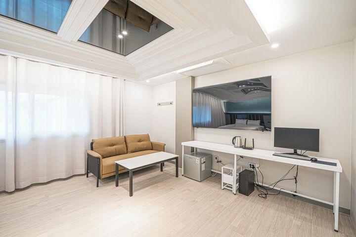 Room 41 of 58