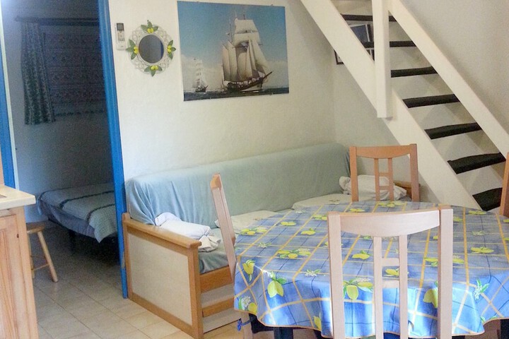 Room 35 of 87