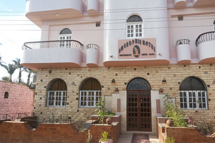 Hotel 70 of 83