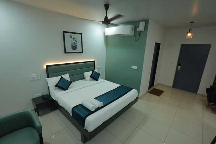 Room 26 of 48