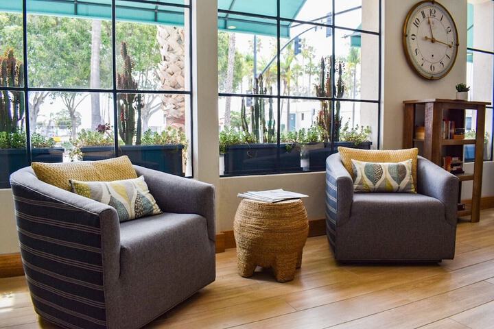 Lobby sitting area