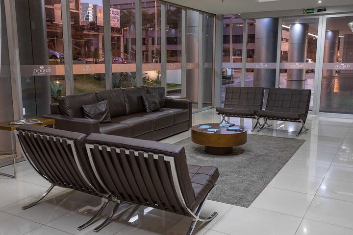 Entrance & Lobby