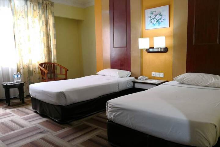Room 5 of 48