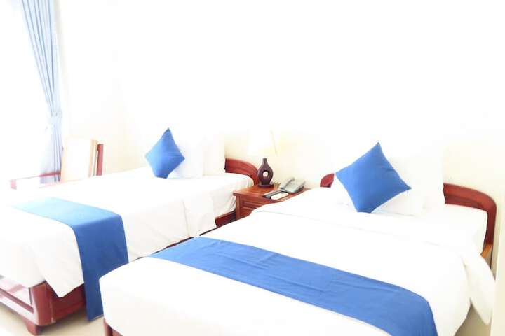 Room 35 of 80