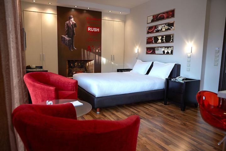 Room 20 of 39