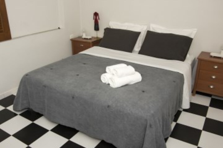 Room 18 of 49
