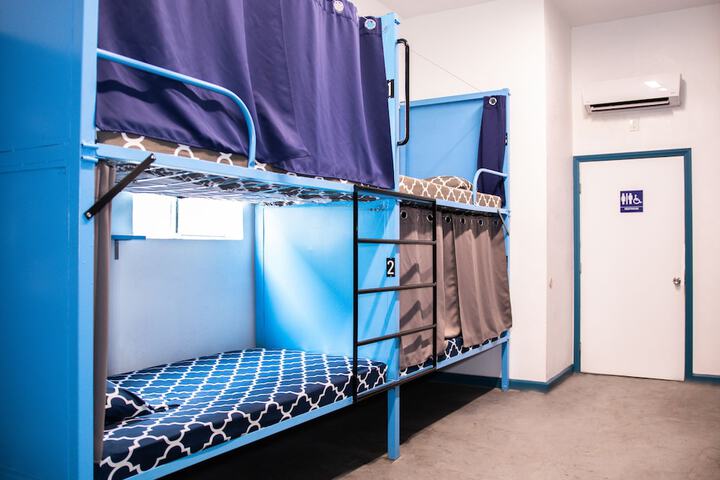 Room 11 of 77