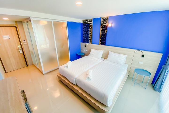Room 8 of 46