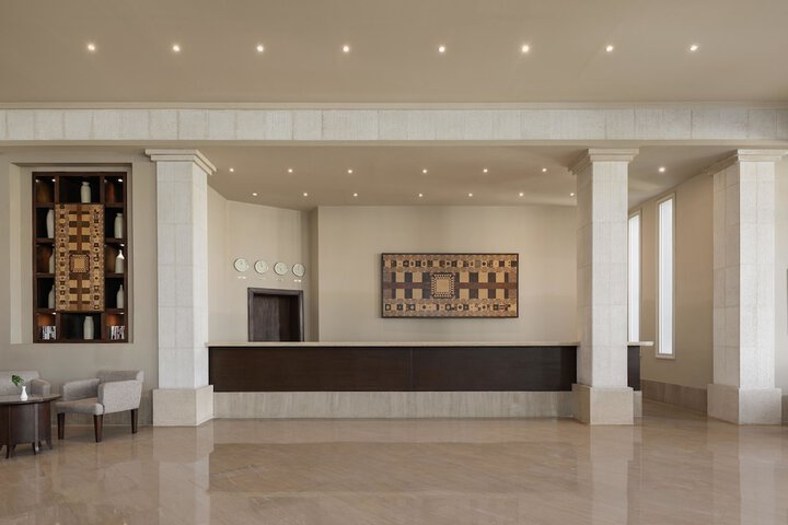 Hotel Interior 5 of 101